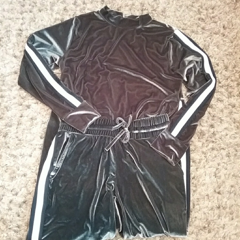 Womens velvet gym/tracksuit